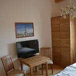 Marina Hotel *